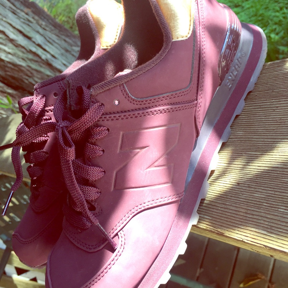 Burgundy & gold new balance sneakers
